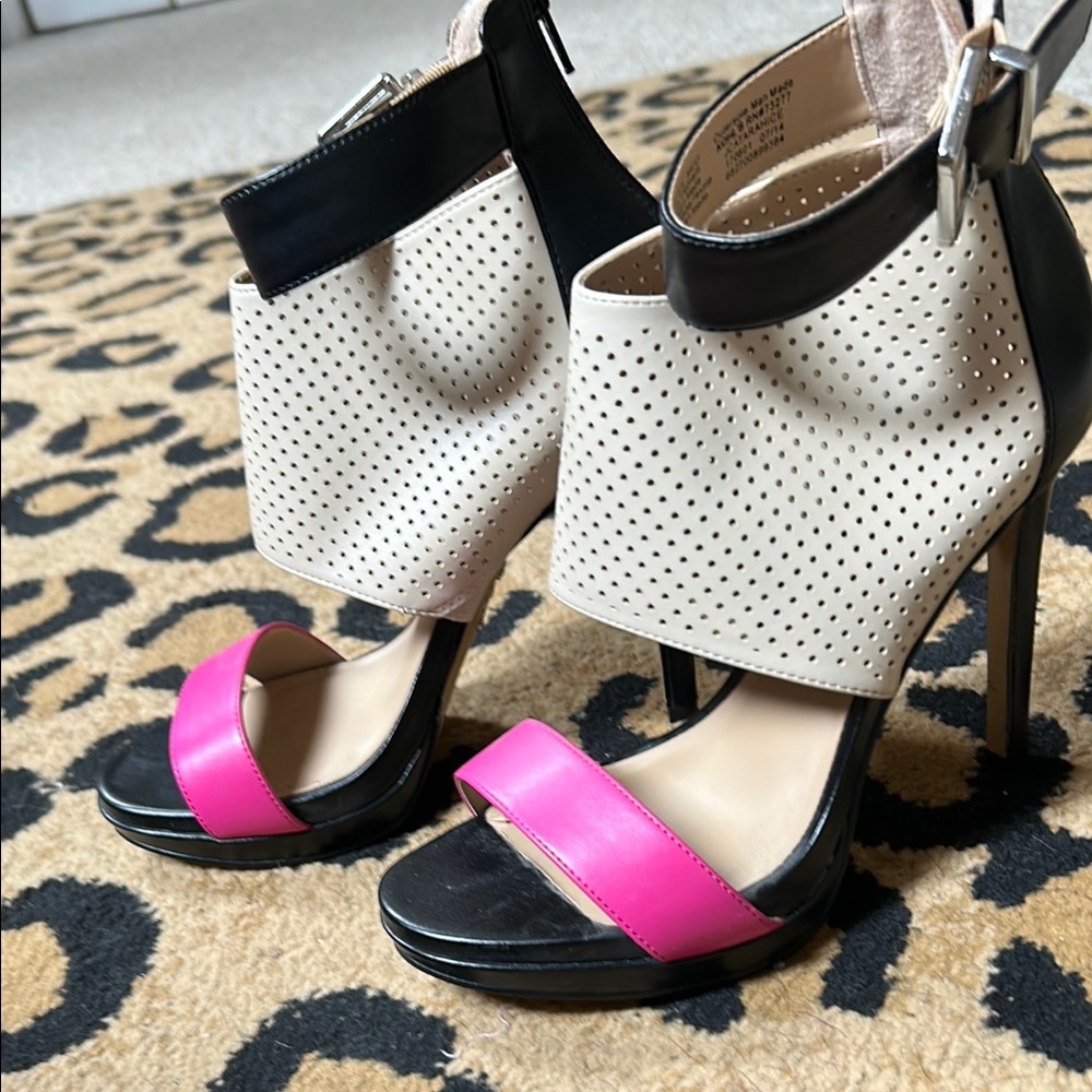 Jessica Simpson Black and Pink Stiletto Heels